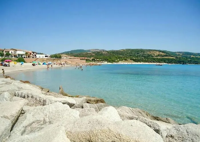 Stazzu Martina 度假居 Trinità dʼAgultu